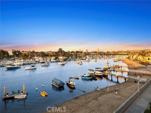 409 North Bayfront , Newport Beach, CA
