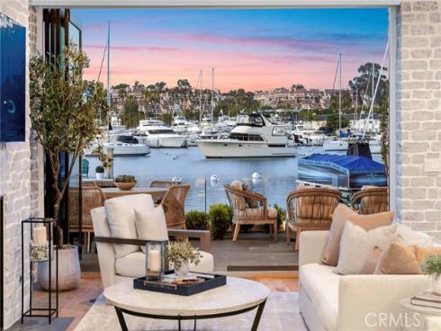 409 North Bayfront , Newport Beach, CA