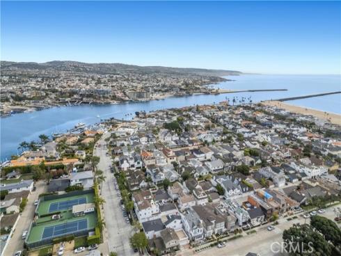 418  Belvue   Lane, Newport Beach, CA