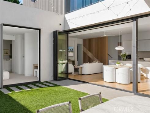 2320 Clay Street, Newport Beach, CA