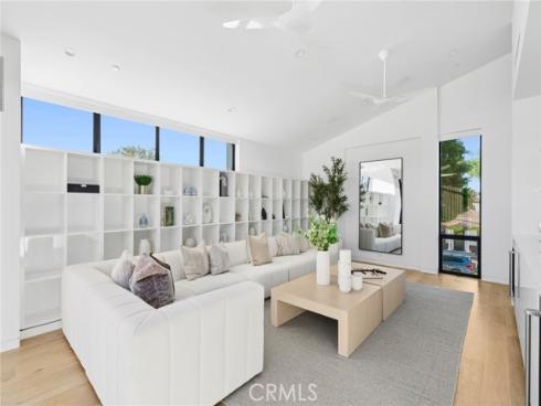 2320 Clay Street, Newport Beach, CA