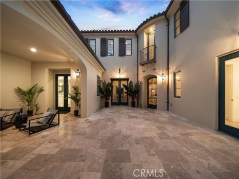 18  Scenic Bluff  , Newport Coast, CA