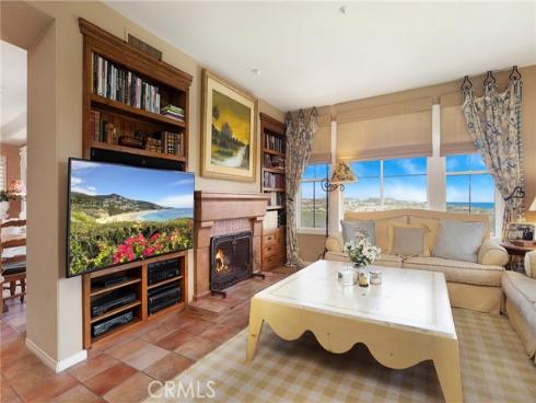 28 Sunset Cv , Newport Coast, CA