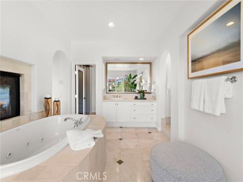 5 Hidden Pass , Newport Coast, CA