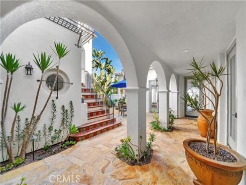 20 Castellina Drive, Newport Coast, CA