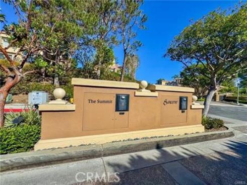 4 Auvergne , Newport Coast, CA