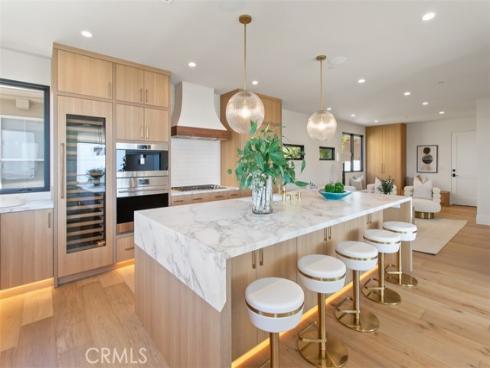 4 Sunset Cove , Newport Coast, CA