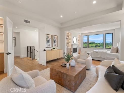 4 Sunset Cove , Newport Coast, CA