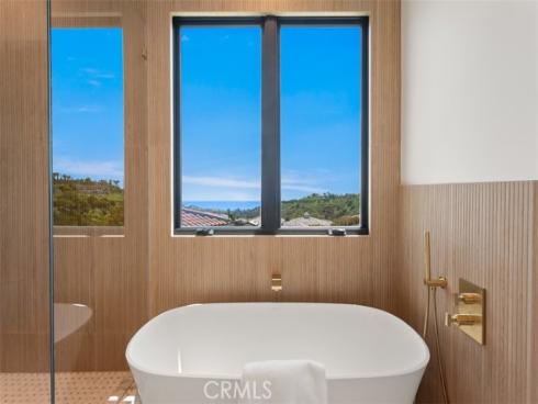 4 Sunset Cove , Newport Coast, CA