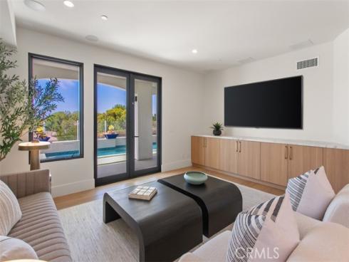 4 Sunset Cove , Newport Coast, CA