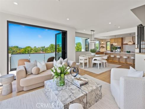 4 Sunset Cove , Newport Coast, CA