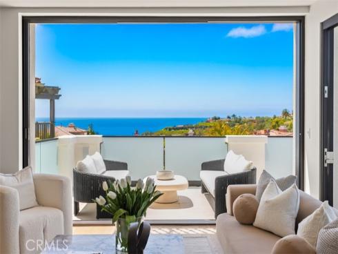 4 Sunset Cove , Newport Coast, CA