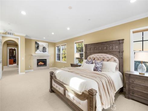 2 Tarascon , Newport Coast, CA