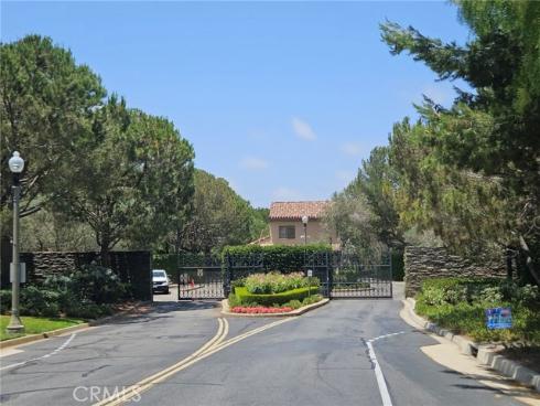 2 Tarascon , Newport Coast, CA