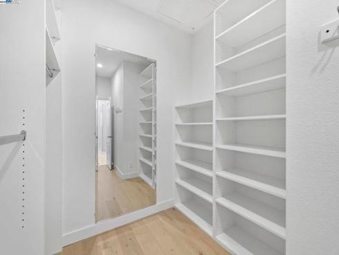 24 Dauphine , Newport Coast, CA