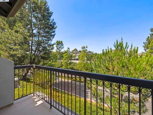 24 Dauphine , Newport Coast, CA