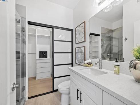 24 Dauphine , Newport Coast, CA