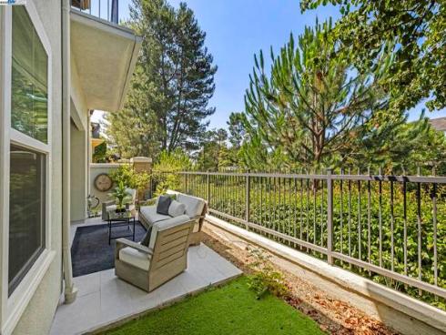 24 Dauphine , Newport Coast, CA