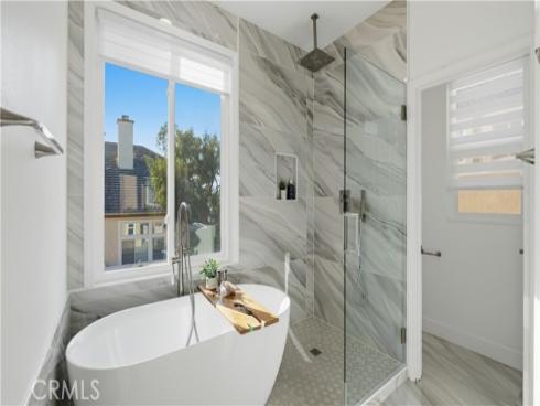 18  Lessay  , Newport Coast, CA