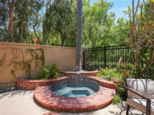 25 Belfort , Newport Coast, CA