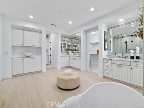 7 Sunrise , Newport Coast, CA