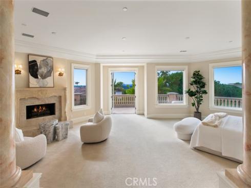 11  Shoreview  , Newport Coast, CA