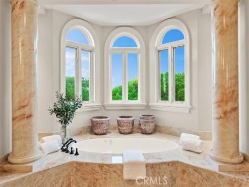 11  Shoreview  , Newport Coast, CA