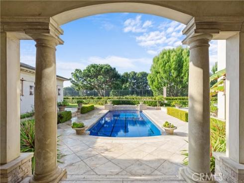 7  Shoreview  , Newport Coast, CA