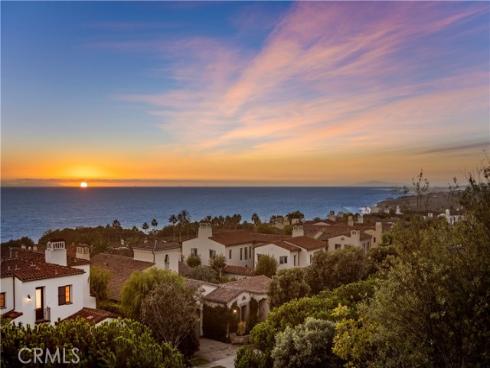 28  Surfspray Bluff  , Newport Coast, CA