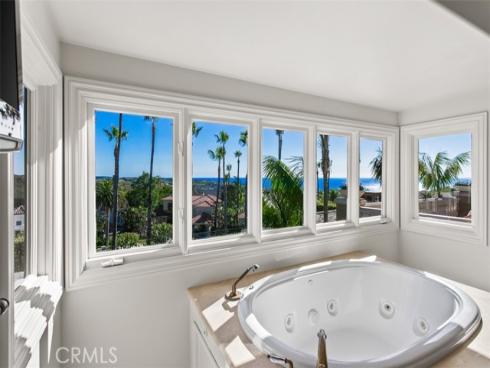 6 Windemere Court, Newport Coast, CA