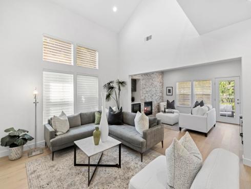 24  Dauphine  , Newport Coast, CA