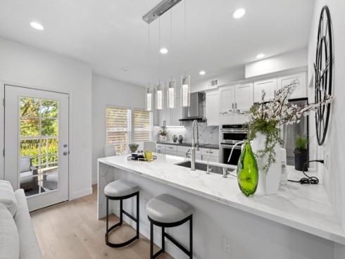 24  Dauphine  , Newport Coast, CA