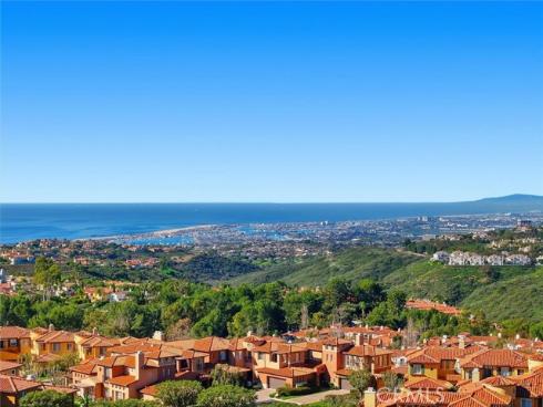 21  Splendore Dr  , Newport Coast, CA