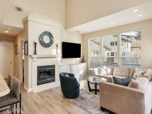 17 Auvergne , Newport Coast, CA