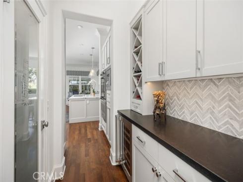 3 Jarden , Newport Coast, CA