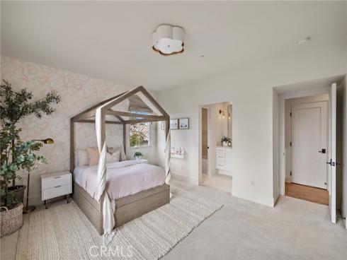 17 Water Port , Newport Coast, CA