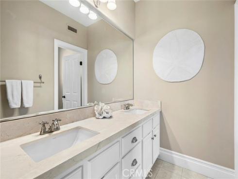 25  Lyon  , Newport Coast, CA