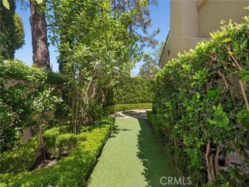 25  Lyon  , Newport Coast, CA