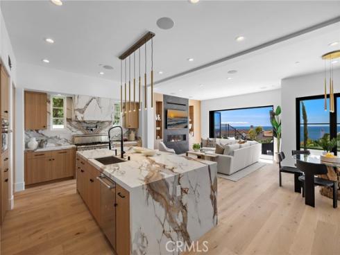 28  Surfspray Bluff  , Newport Coast, CA