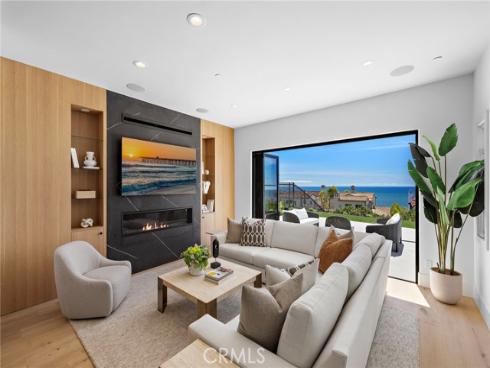 28  Surfspray Bluff  , Newport Coast, CA