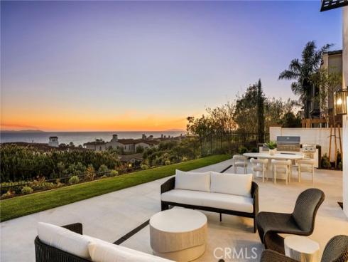 28  Surfspray Bluff  , Newport Coast, CA