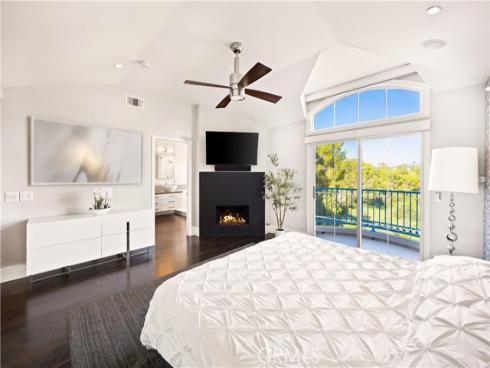 4 Chandon , Newport Coast, CA