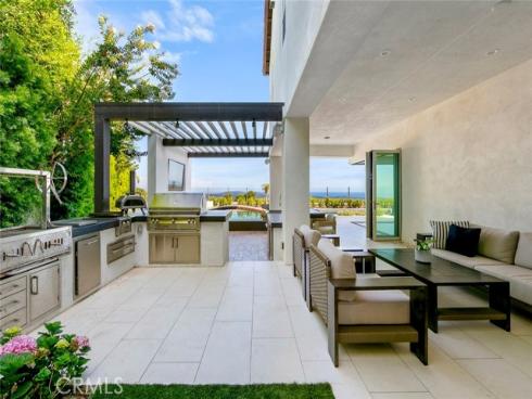 9 Coastal Canyon , Newport Coast, CA