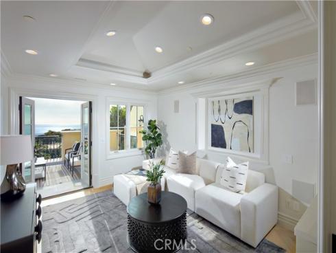 3 Island Vista , Newport Coast, CA