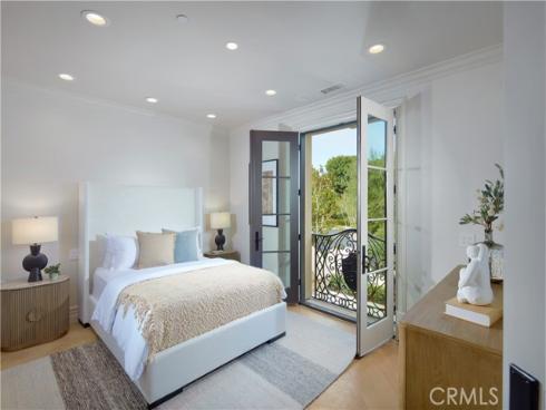 3 Island Vista , Newport Coast, CA