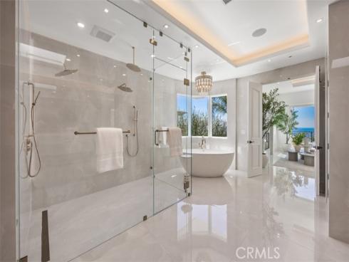 5 Sailview , Newport Coast, CA