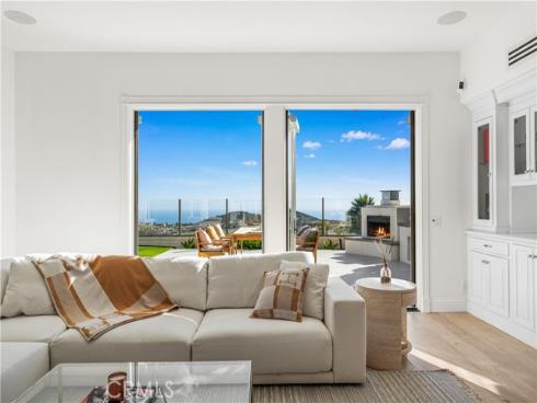24 Venezia , Newport Coast, CA