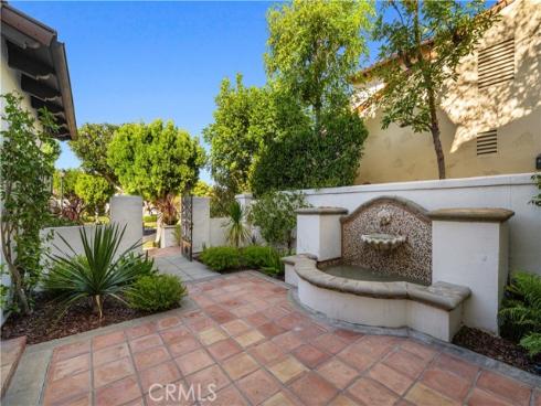 24 Venezia , Newport Coast, CA