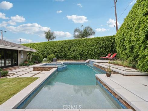 18951  Green Willow   Court, North Tustin, CA