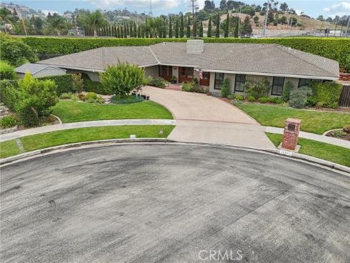 18951  Green Willow   Court, North Tustin, CA